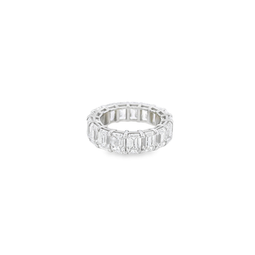Elegant Emerald Cut Diamond Ring