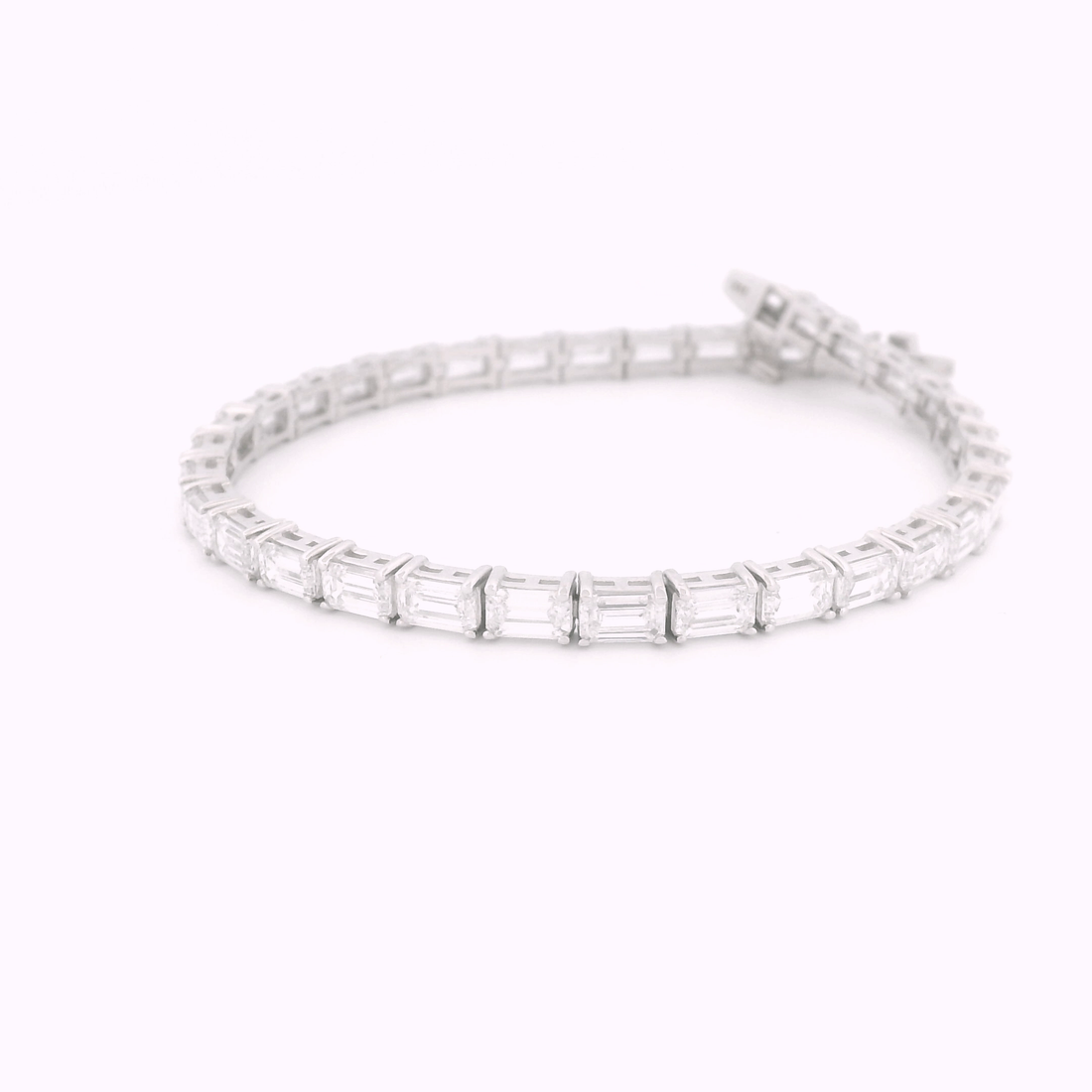 Elegant 14K White Gold Emerald Cut Diamond Bracelet