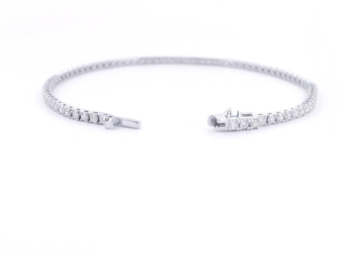 Elegant 14K White Gold Round Diamond Tennis Bracelet