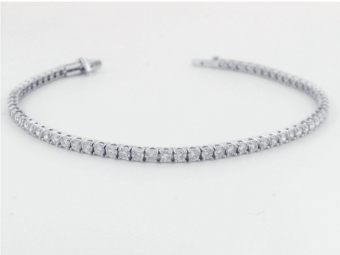 Sleek 14K White Gold Round Diamond Bracelet