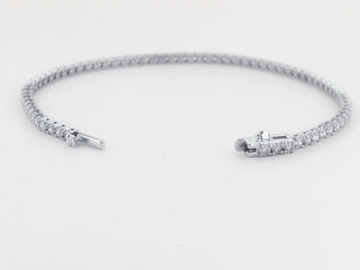 Sleek 14K White Gold Round Diamond Bracelet