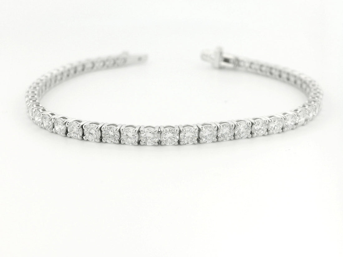 Elegant Diamond Tennis Bracelet