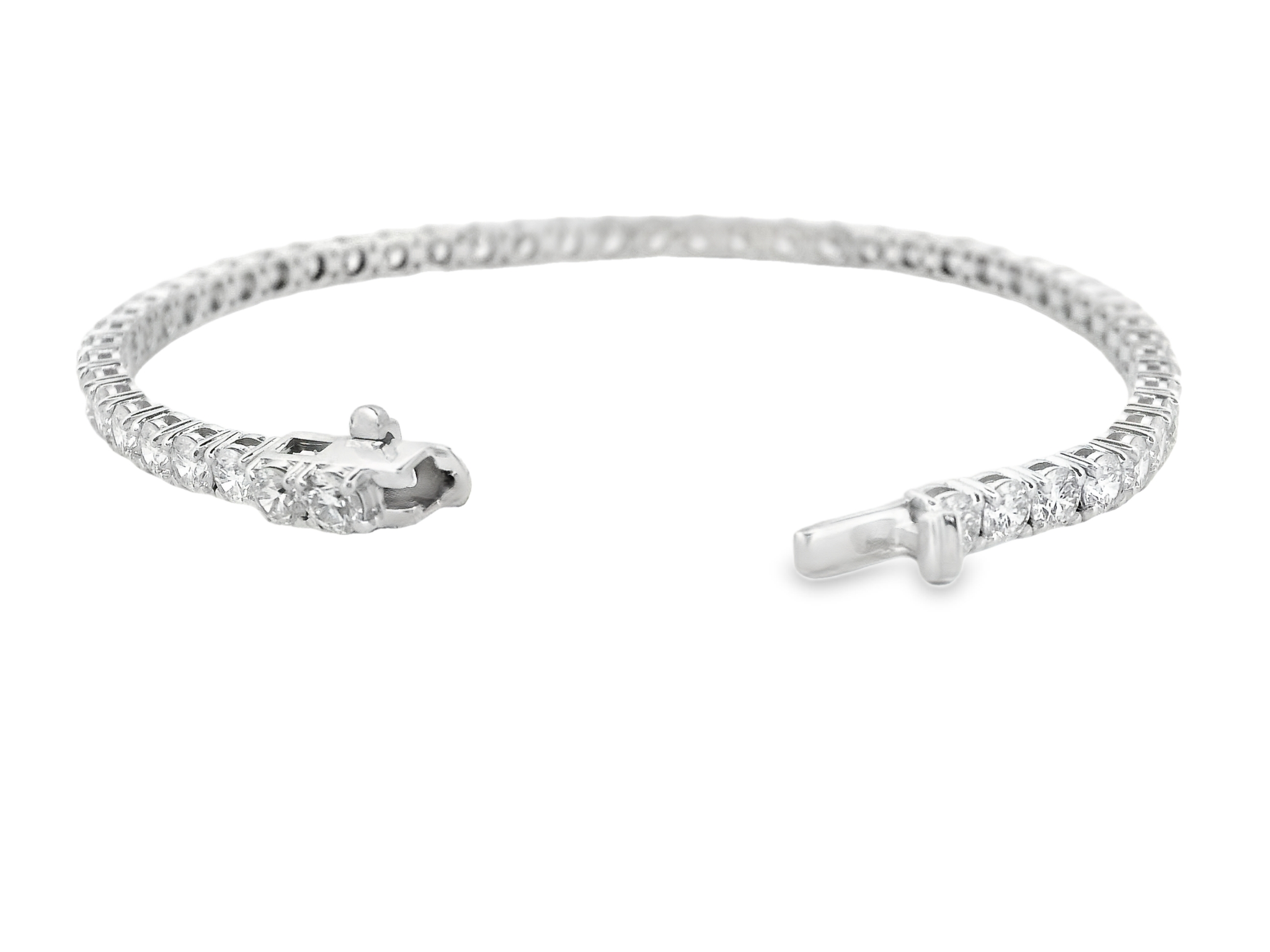 Elegant 14K White Gold Round Diamond Tennis Bracelet