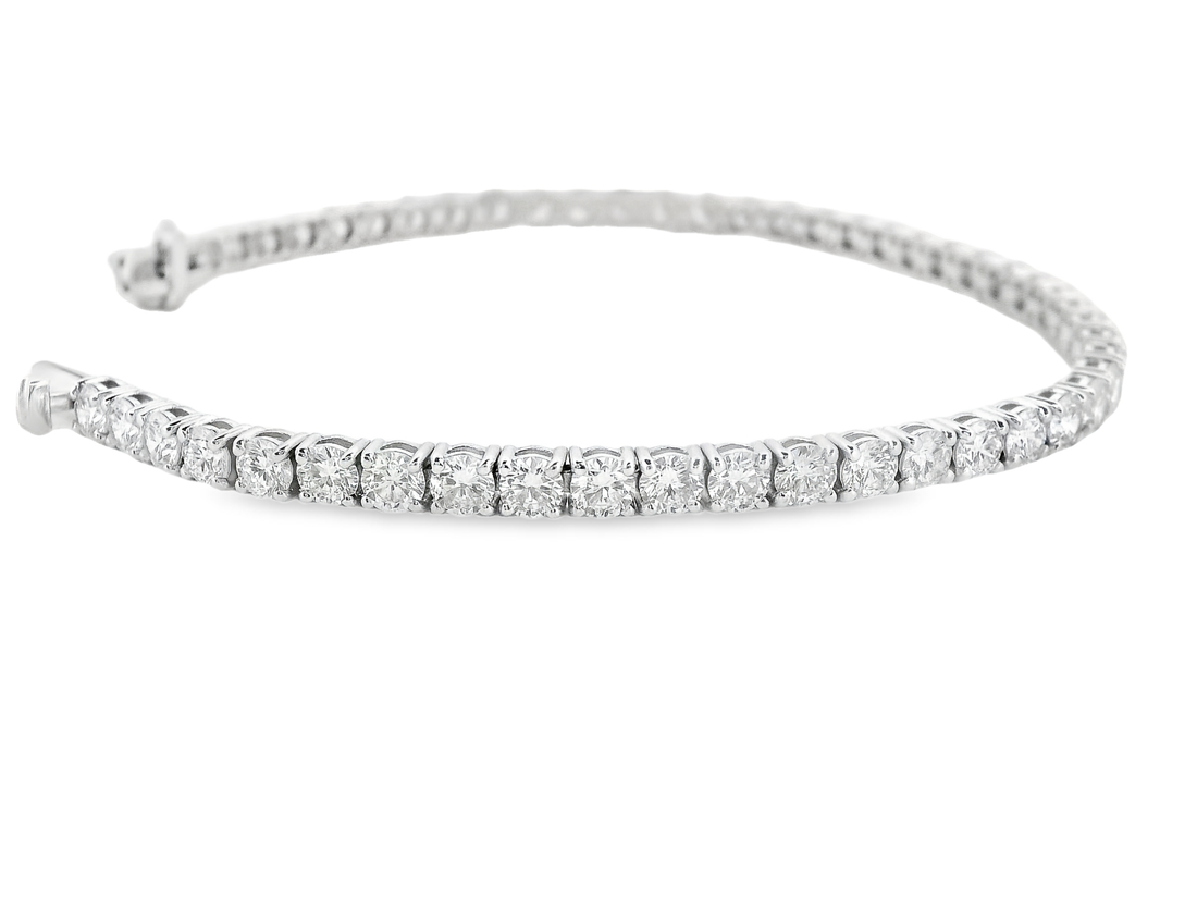Elegant 14K White Gold Round Diamond Tennis Bracelet