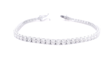 Elegant 14K White Gold Round Diamond Tennis Bracelet