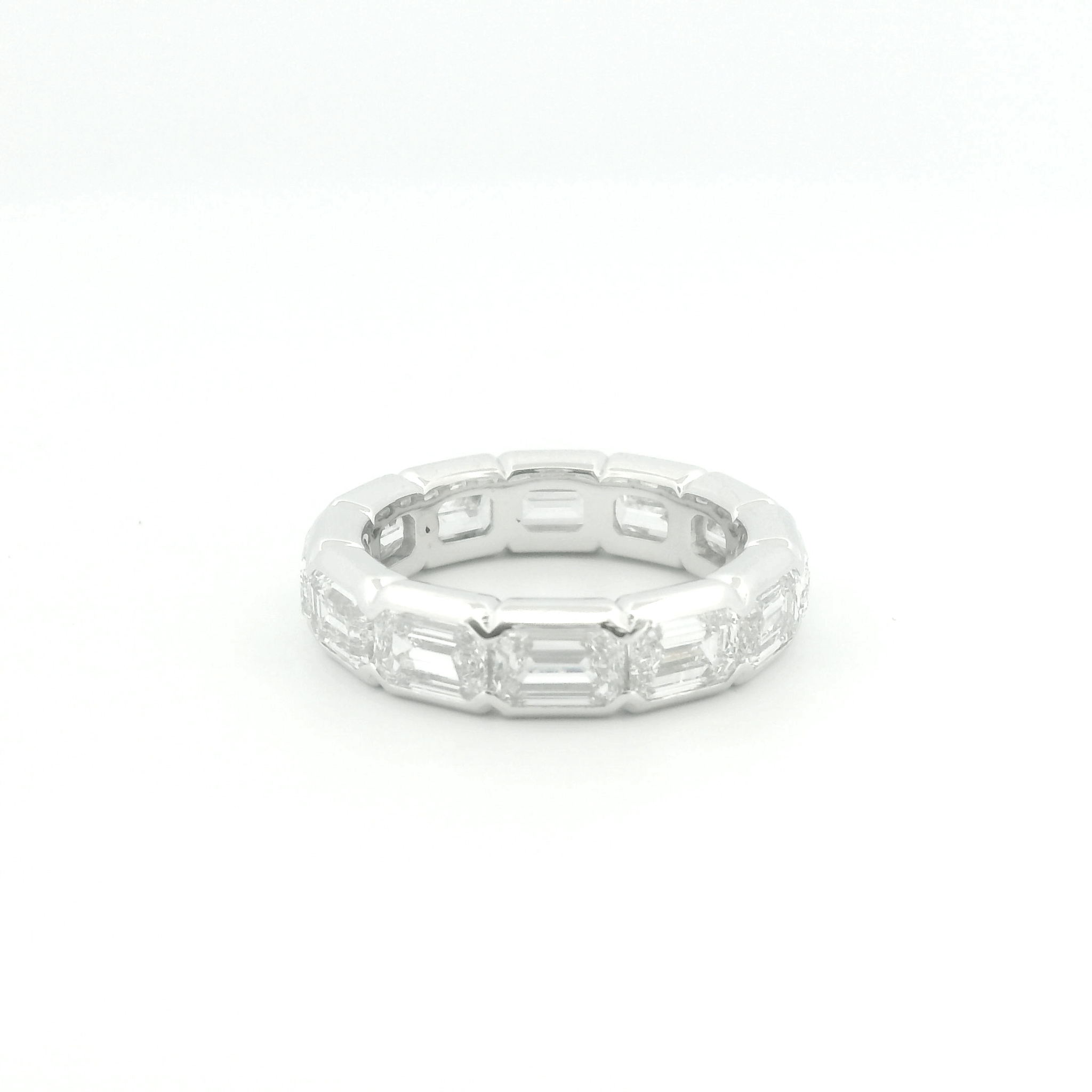 Elegant Diamond Eternity Ring