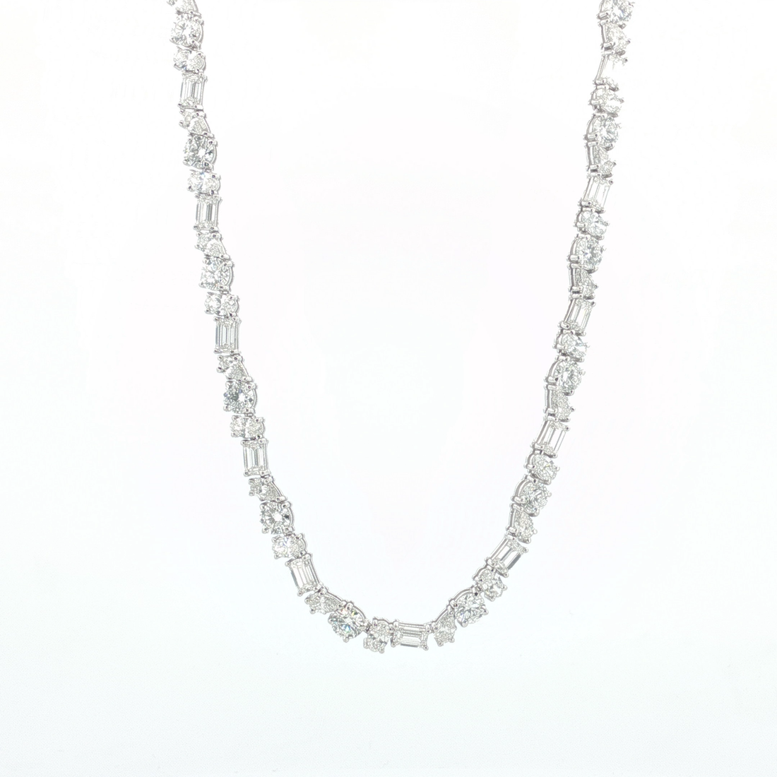 26.00ct 14k Gold  Diamond Necklace