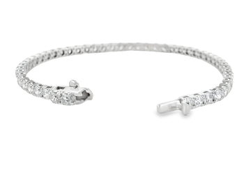 Elegant 14K White Gold Round Diamond Tennis Bracelet