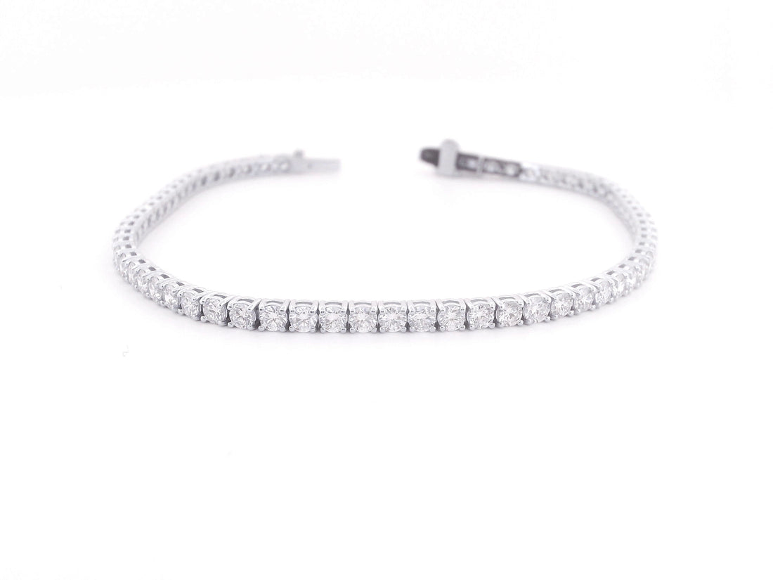 Elegant 14K White Gold Diamond Bracelet