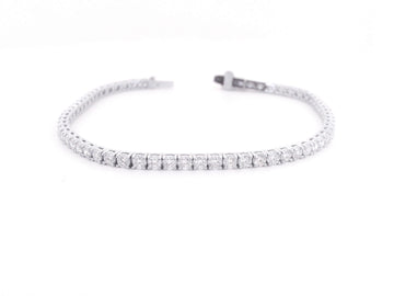 Elegant 14K White Gold Diamond Tennis Bracelet