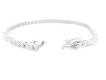 Elegant 14K White Gold Round Diamond Tennis Bracelet