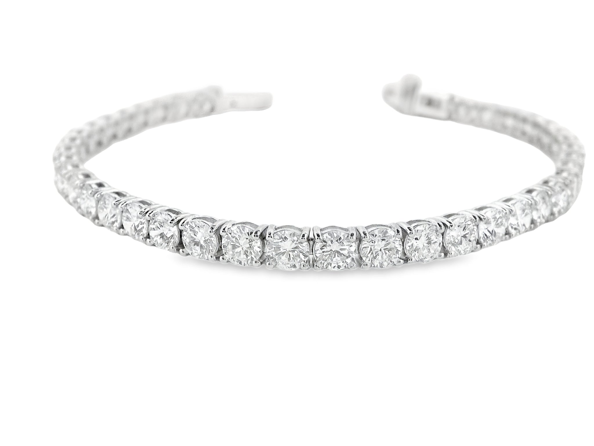 Elegant 14K White Gold Round Diamond Tennis Bracelet