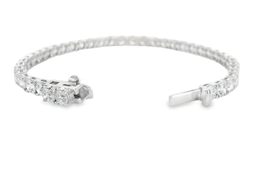 Elegant 14K White Gold Round Diamond Tennis Bracelet