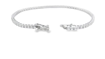 Elegant 14K White Gold Round Diamond Tennis Bracelet
